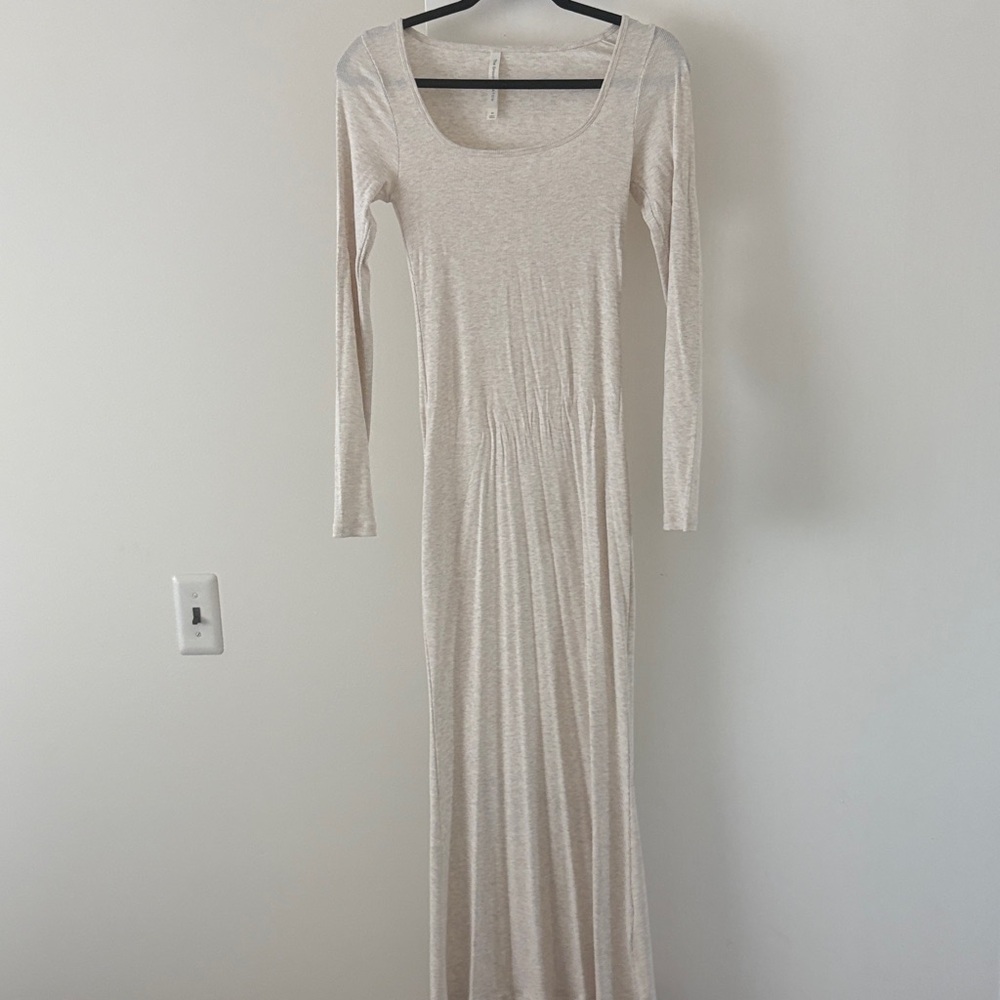 Aritzia Cream Long Sleeve Maxi Dress